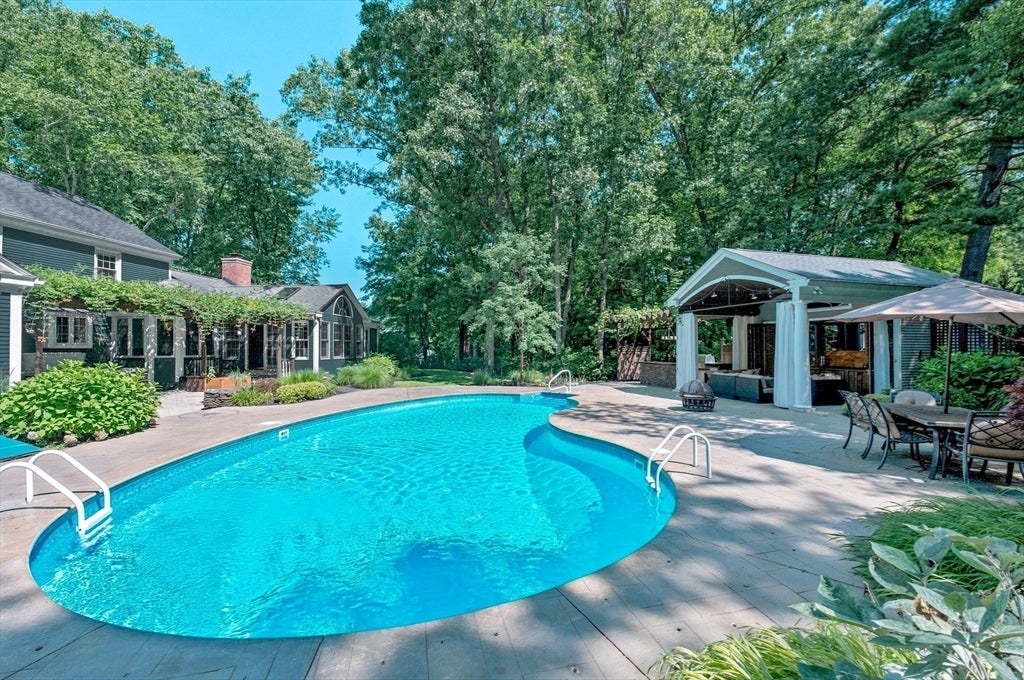 79 Silver Birch Road, Longmeadow, MA Photo #3