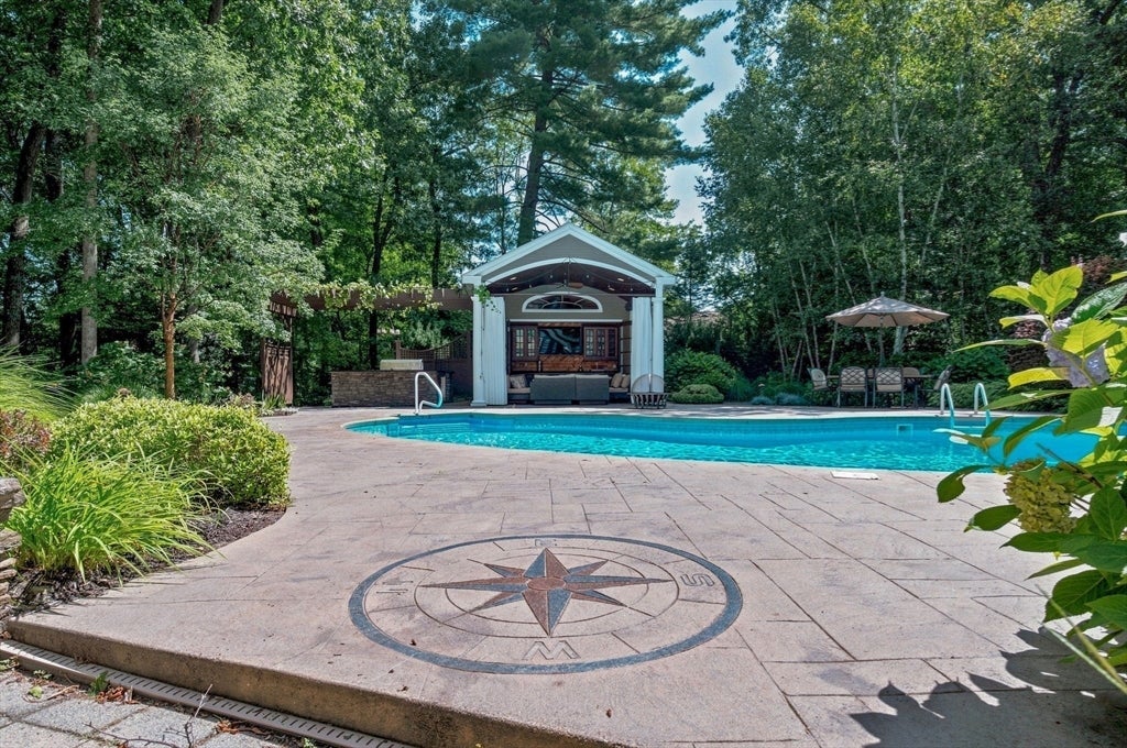 79 Silver Birch Road, Longmeadow, MA Photo #5