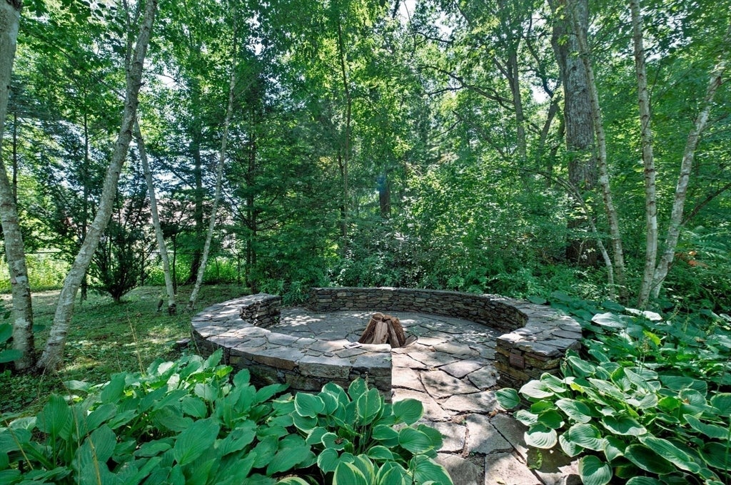 79 Silver Birch Road, Longmeadow, MA Photo #8