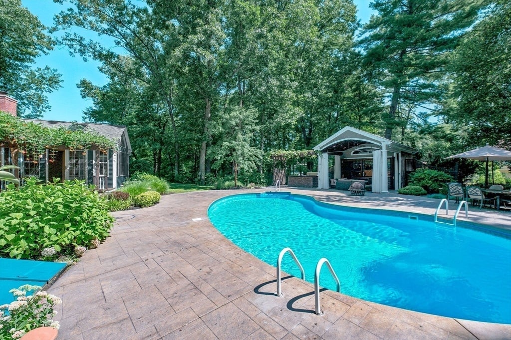 79 Silver Birch Road, Longmeadow, MA Photo #4