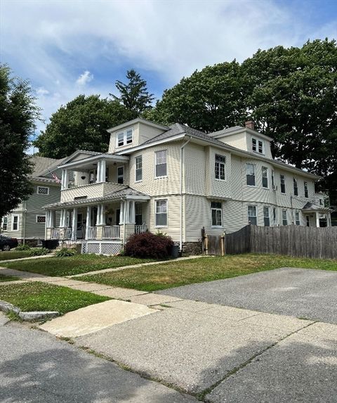 Photo of 4 Hartshorn Ave, Worcester, MA 01602 (MLS # 73486641)