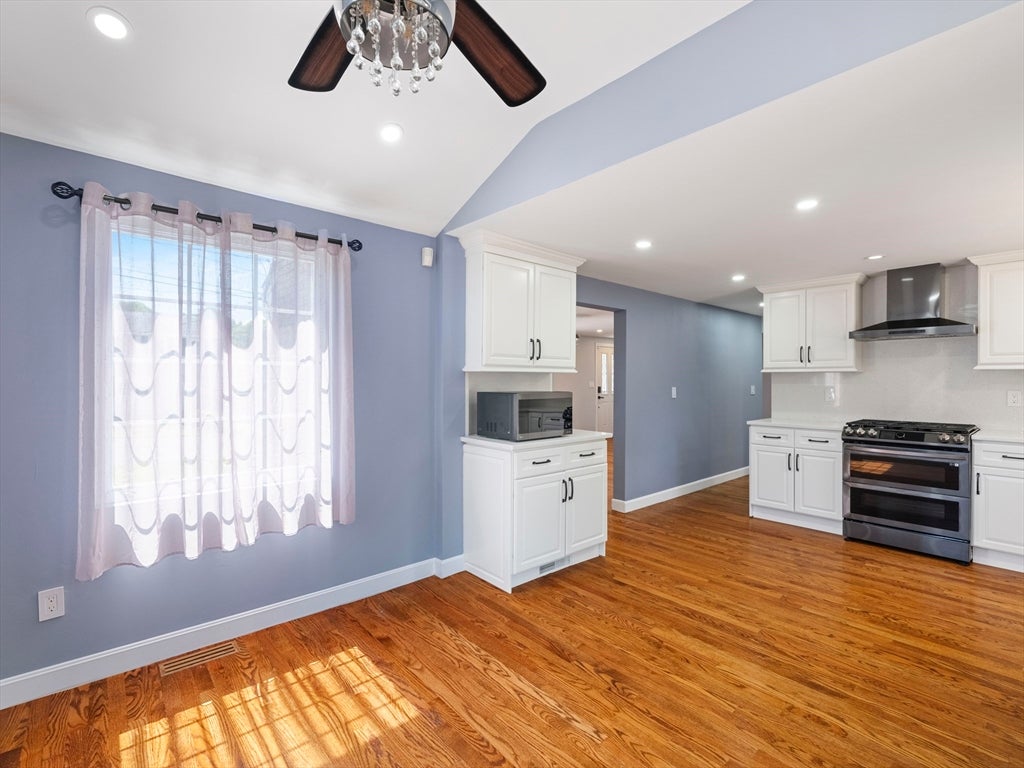 7 Fabens St, Saugus, MA, 7 Fabens St, Saugus, MA Photo #8