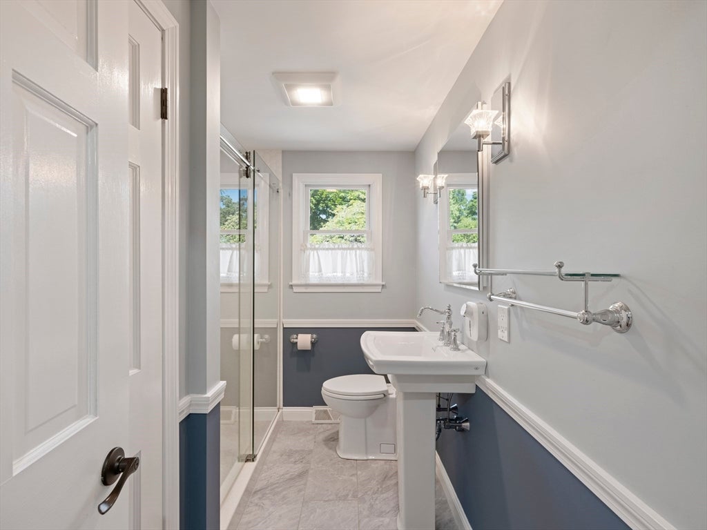 7 Fabens St, Saugus, MA, 7 Fabens St, Saugus, MA Photo #11
