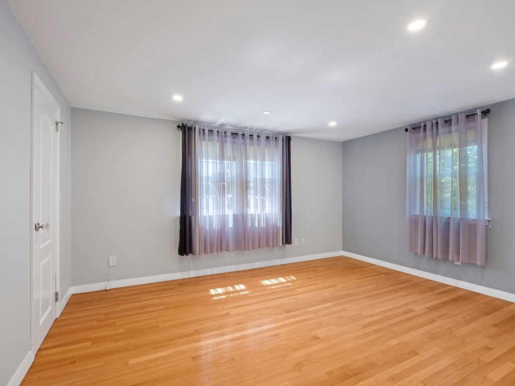 7 Fabens St, Saugus, MA, 7 Fabens St, Saugus, MA Photo #18