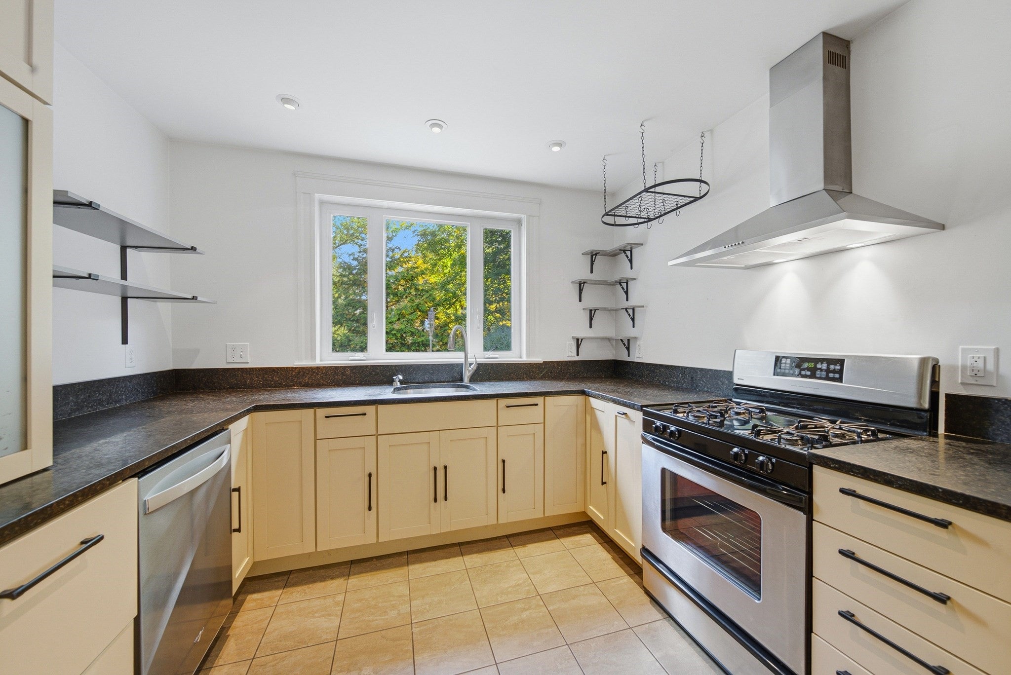 41 Prospect St #41, Georgetown, MA, 41 Prospect St #41, Georgetown, MA Photo #8