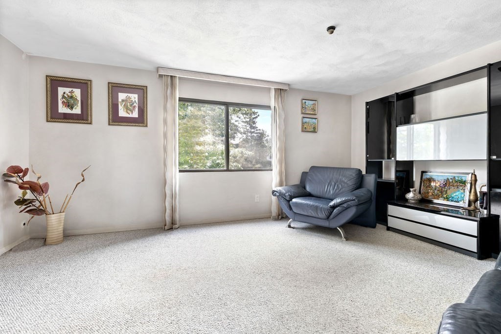 24 Crestview Dr 24