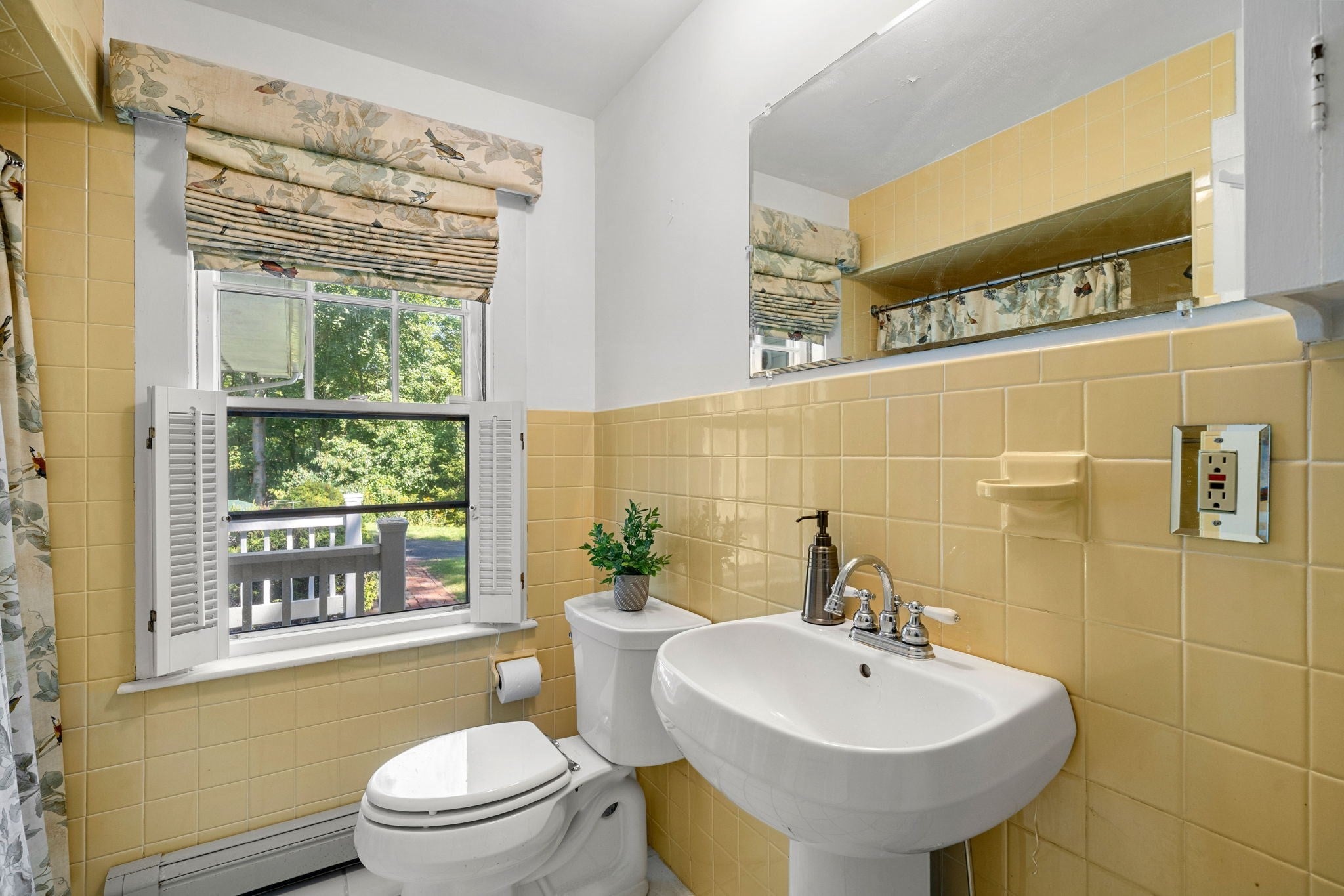 93 Abbot St, Andover, MA, 93 Abbot St, Andover, MA Photo #12