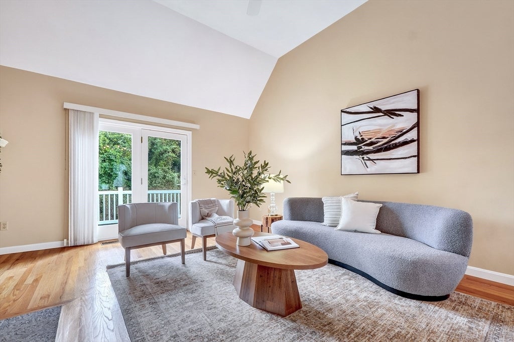 35 Mitchell Grant Way #35, Bedford, MA Photo #4