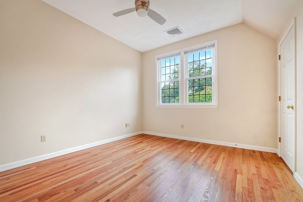 35 Mitchell Grant Way #35, Bedford, MA Photo #18