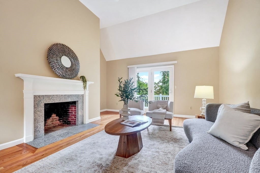 35 Mitchell Grant Way #35, Bedford, MA Photo #3