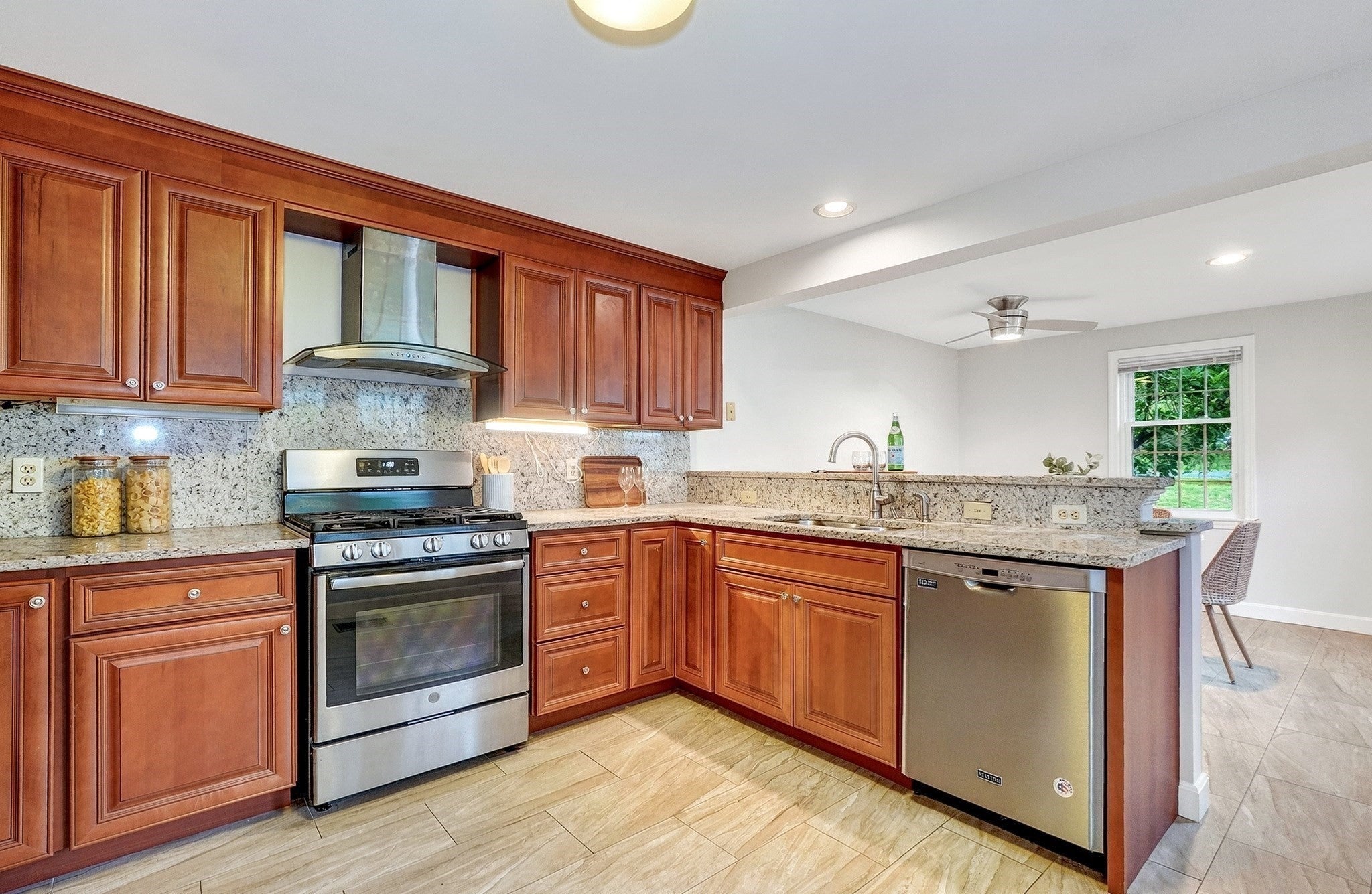 35 Mitchell Grant Way #35, Bedford, MA Photo #6