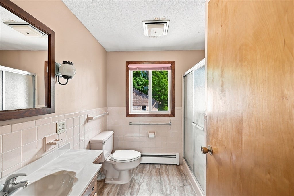 125 South St, Granby, MA, 125 South St, Granby, MA Photo #23