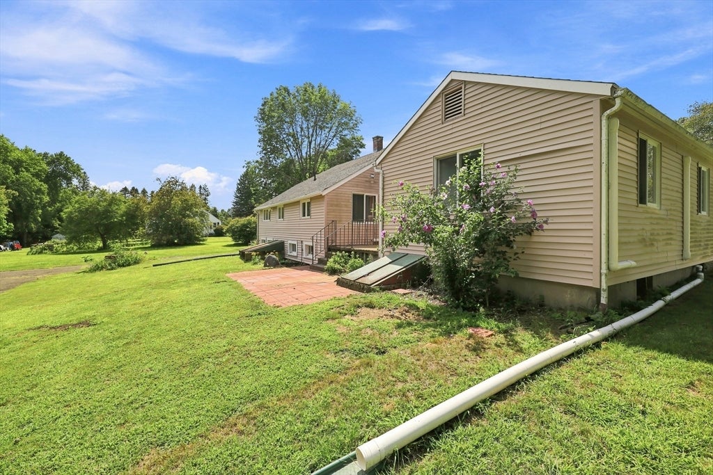125 South St, Granby, MA, 125 South St, Granby, MA Photo #6