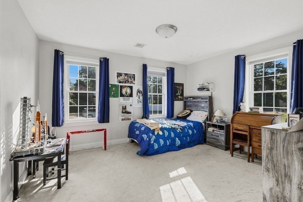 1687 Phillips Rd, New Bedford, MA, 1687 Phillips Rd, New Bedford, MA Photo #36