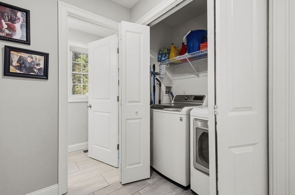 1687 Phillips Rd, New Bedford, MA, 1687 Phillips Rd, New Bedford, MA Photo #24