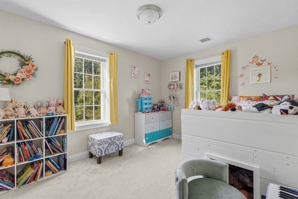 1687 Phillips Rd, New Bedford, MA, 1687 Phillips Rd, New Bedford, MA Photo #34