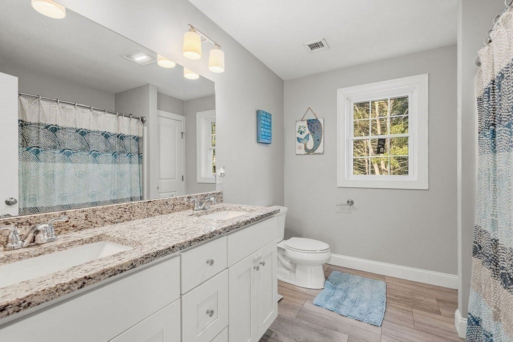 1687 Phillips Rd, New Bedford, MA, 1687 Phillips Rd, New Bedford, MA Photo #40