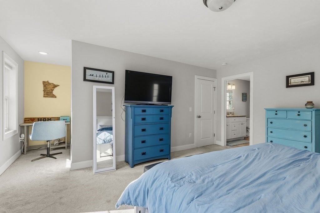 1687 Phillips Rd, New Bedford, MA, 1687 Phillips Rd, New Bedford, MA Photo #31