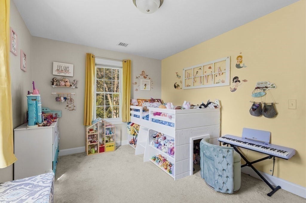 1687 Phillips Rd, New Bedford, MA, 1687 Phillips Rd, New Bedford, MA Photo #35
