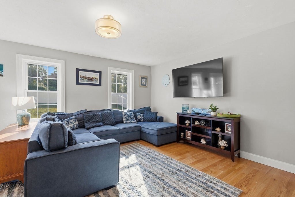 1687 Phillips Rd, New Bedford, MA, 1687 Phillips Rd, New Bedford, MA Photo #21