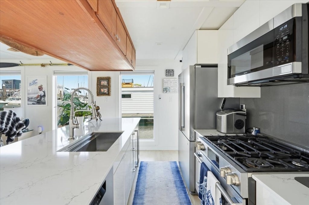 1 Pier 8 13th St #B28, Boston, MA, 1 Pier 8 13th St #B28, Boston, MA Photo #10