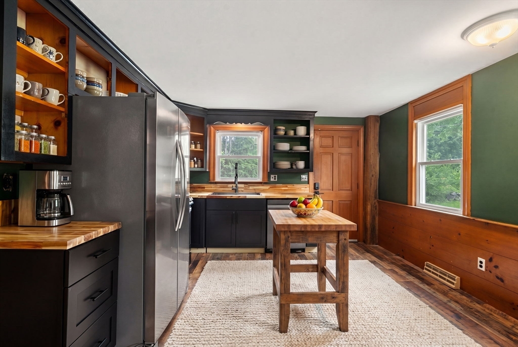 19 Frances Hill Rd