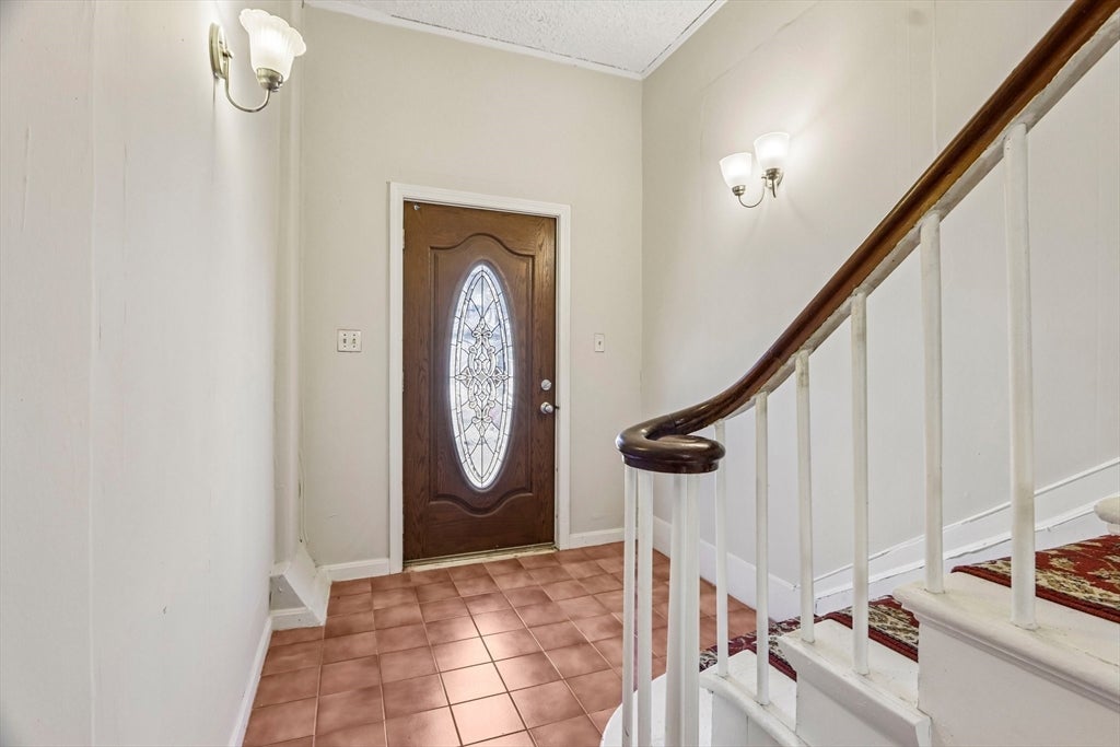 318 High St