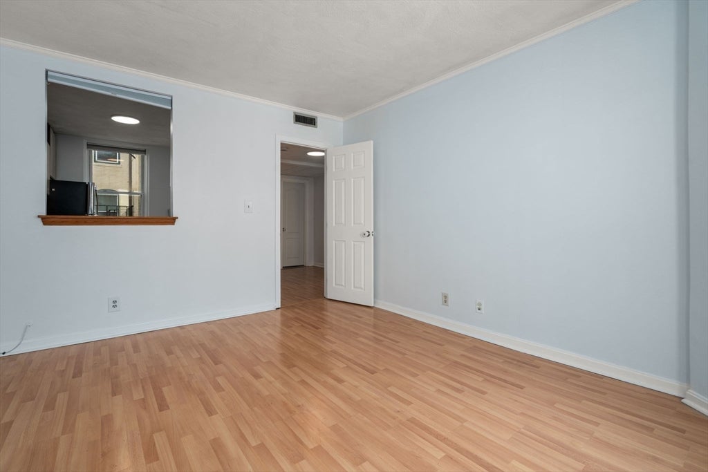 84 Gordon St 301