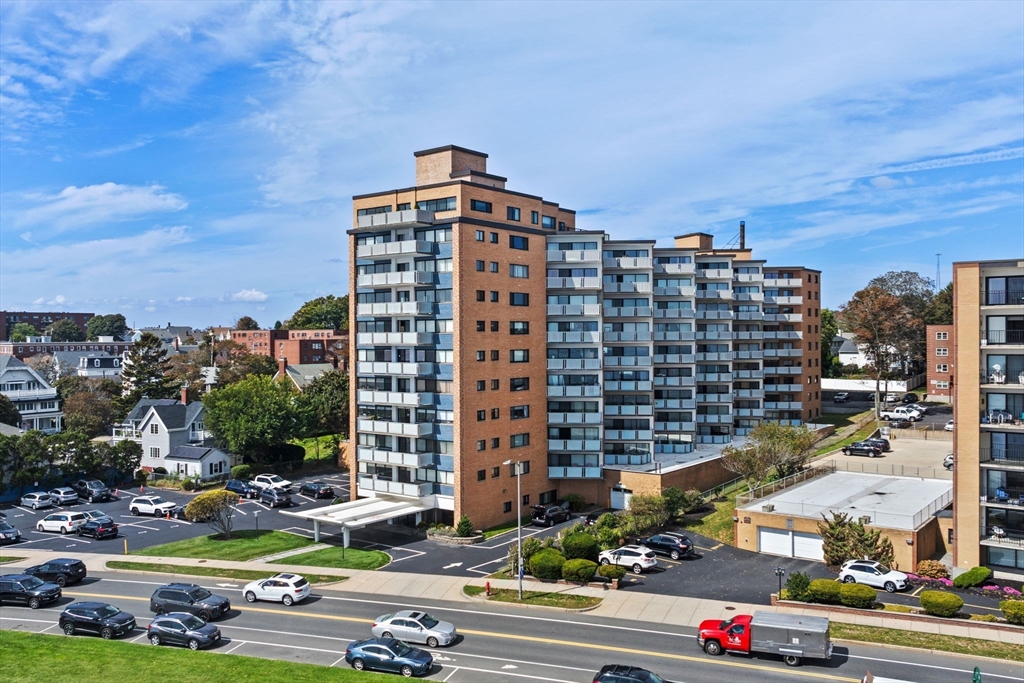 300 Lynn Shore Dr 408