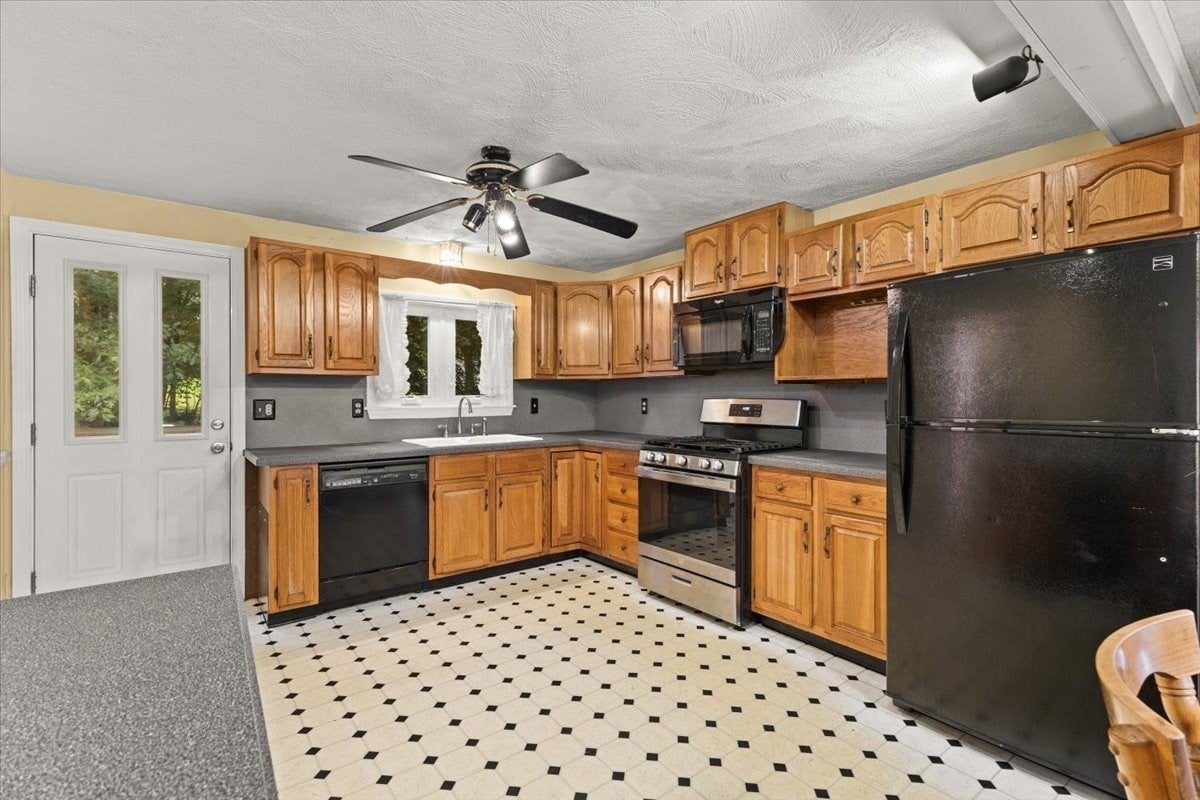 67 Atkinson Drive, Bridgewater, MA, 67 Atkinson Drive, Bridgewater, MA Photo #13