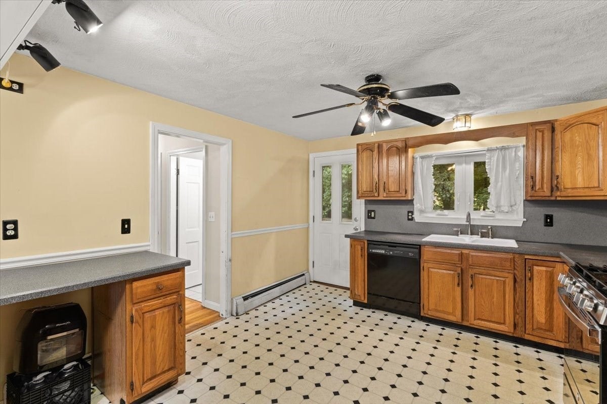 67 Atkinson Drive, Bridgewater, MA, 67 Atkinson Drive, Bridgewater, MA Photo #16