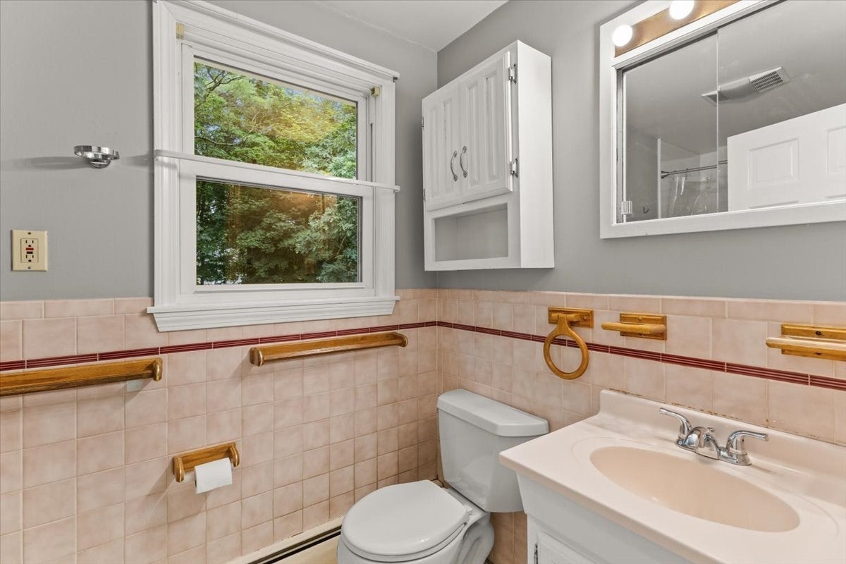67 Atkinson Drive, Bridgewater, MA, 67 Atkinson Drive, Bridgewater, MA Photo #39