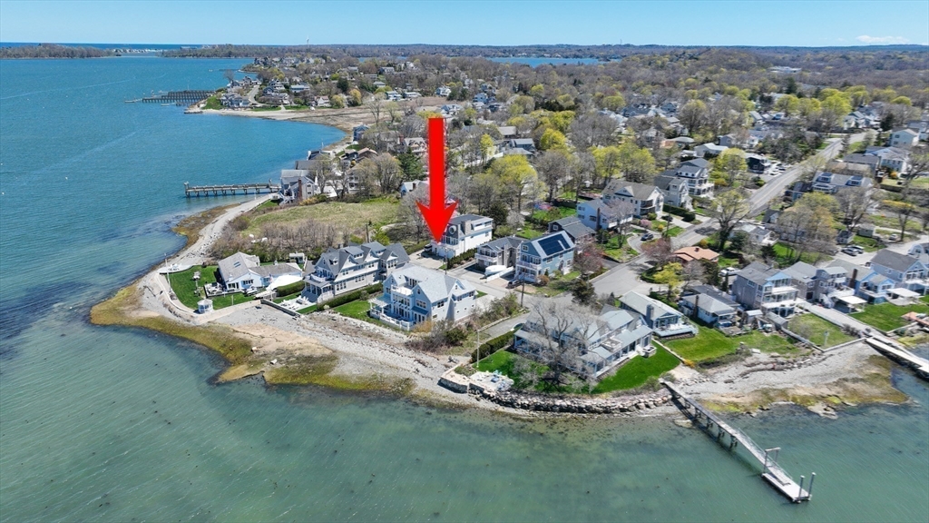 2 Beach Ln