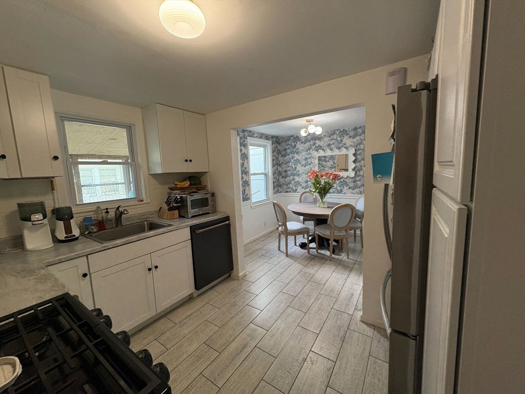 216 Quincy Shore Dr, Quincy, MA, 216 Quincy Shore Dr, Quincy, MA Photo #2