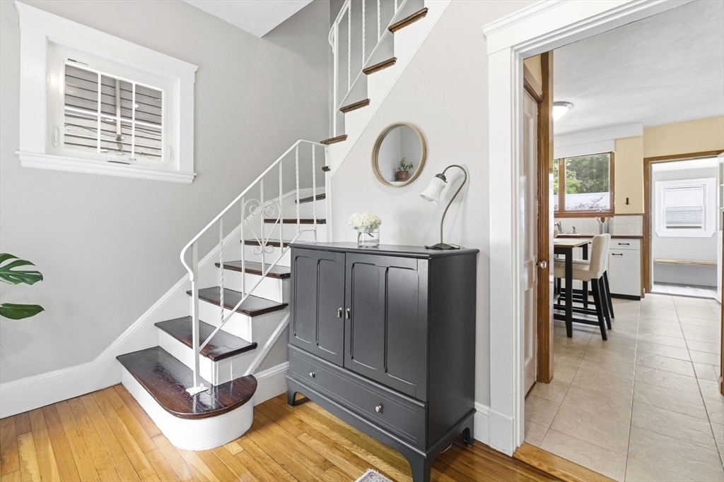 26 Seery St