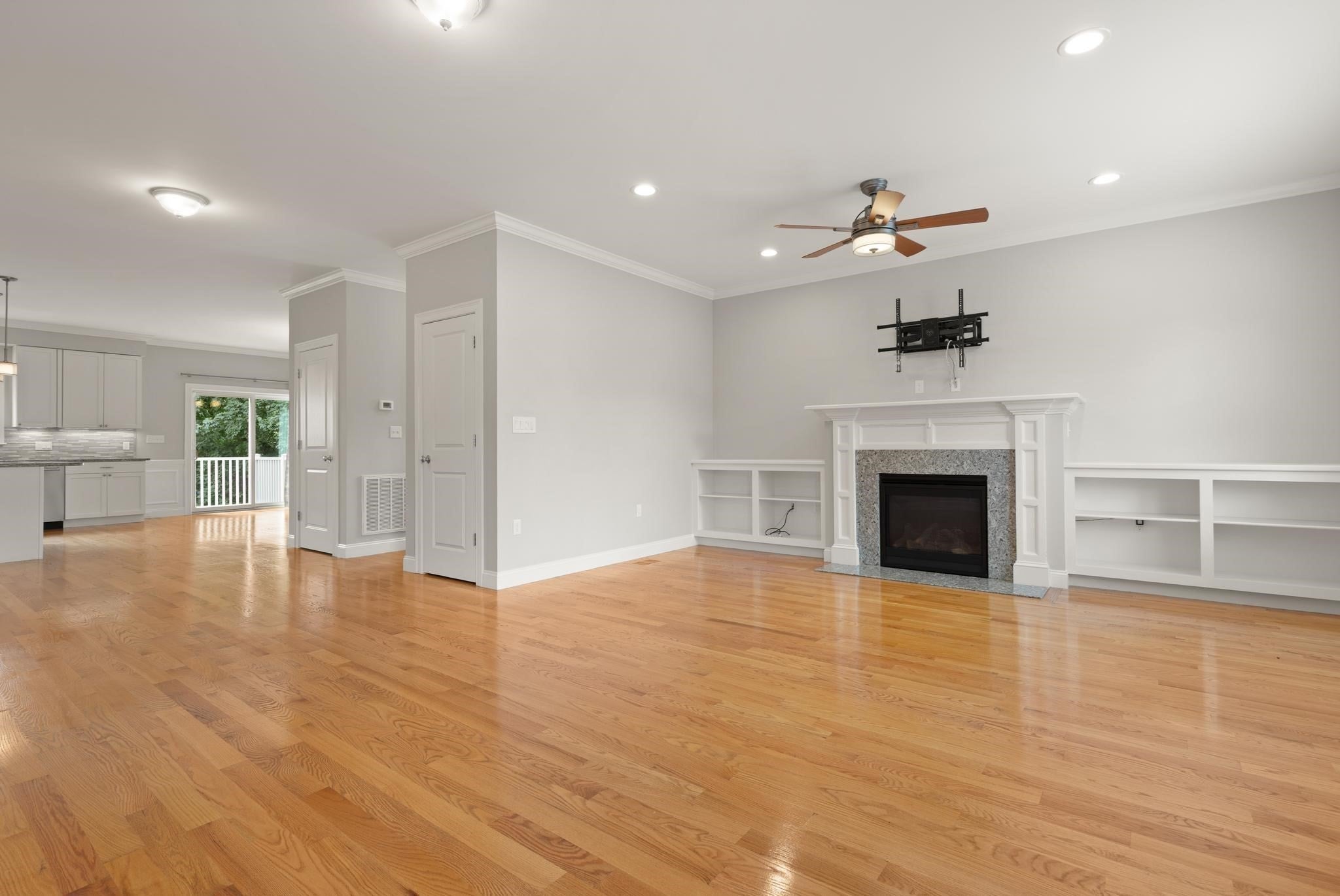 29 Wadsworth Ave #2, Waltham, MA Photo #12