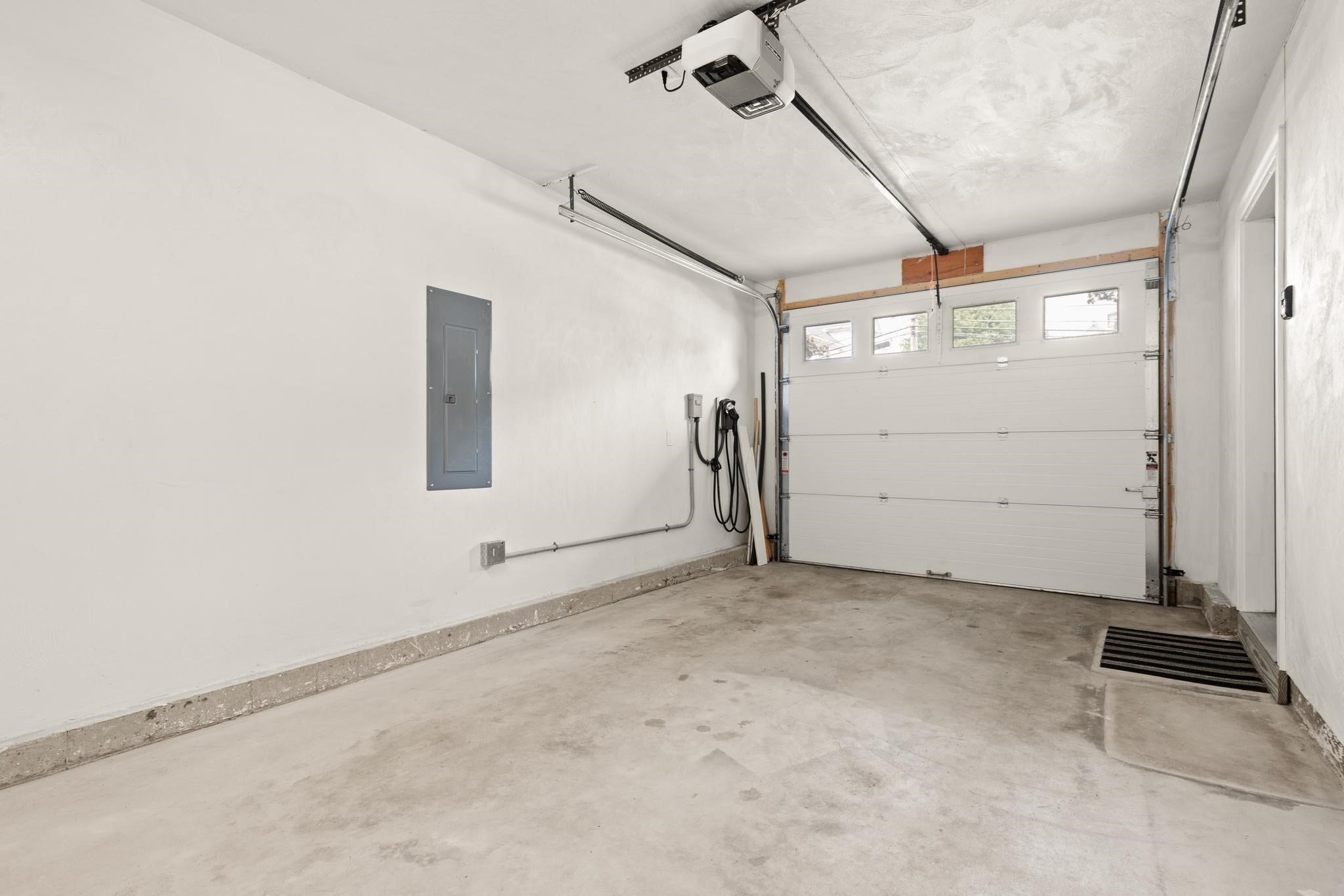 29 Wadsworth Ave #2, Waltham, MA Photo #36