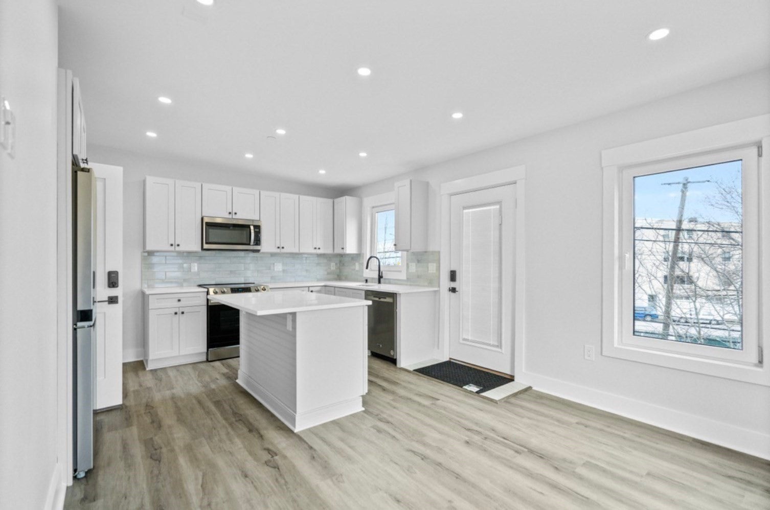 6 Garfield Ave #1, Revere, MA Photo #3