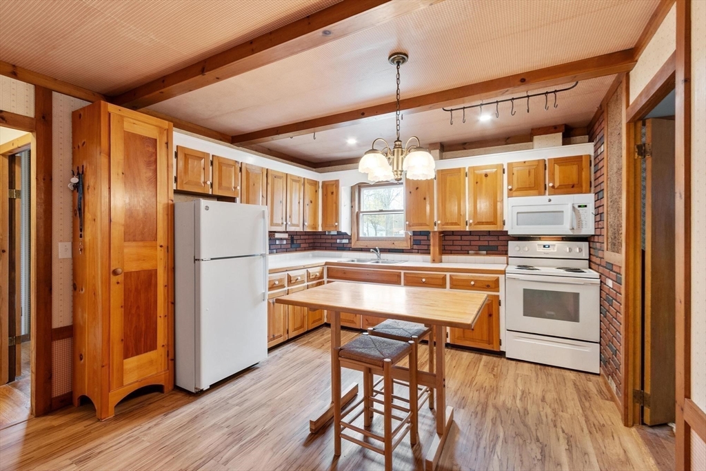 36 Bean Rd