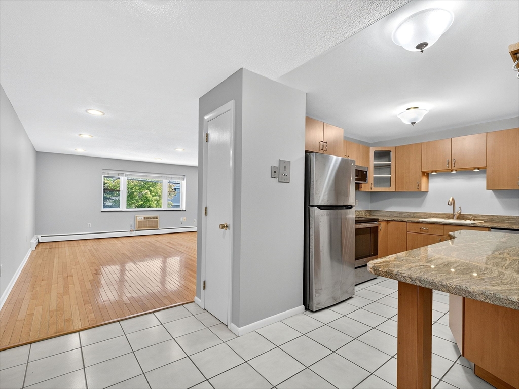 2323 Washington St 1-6