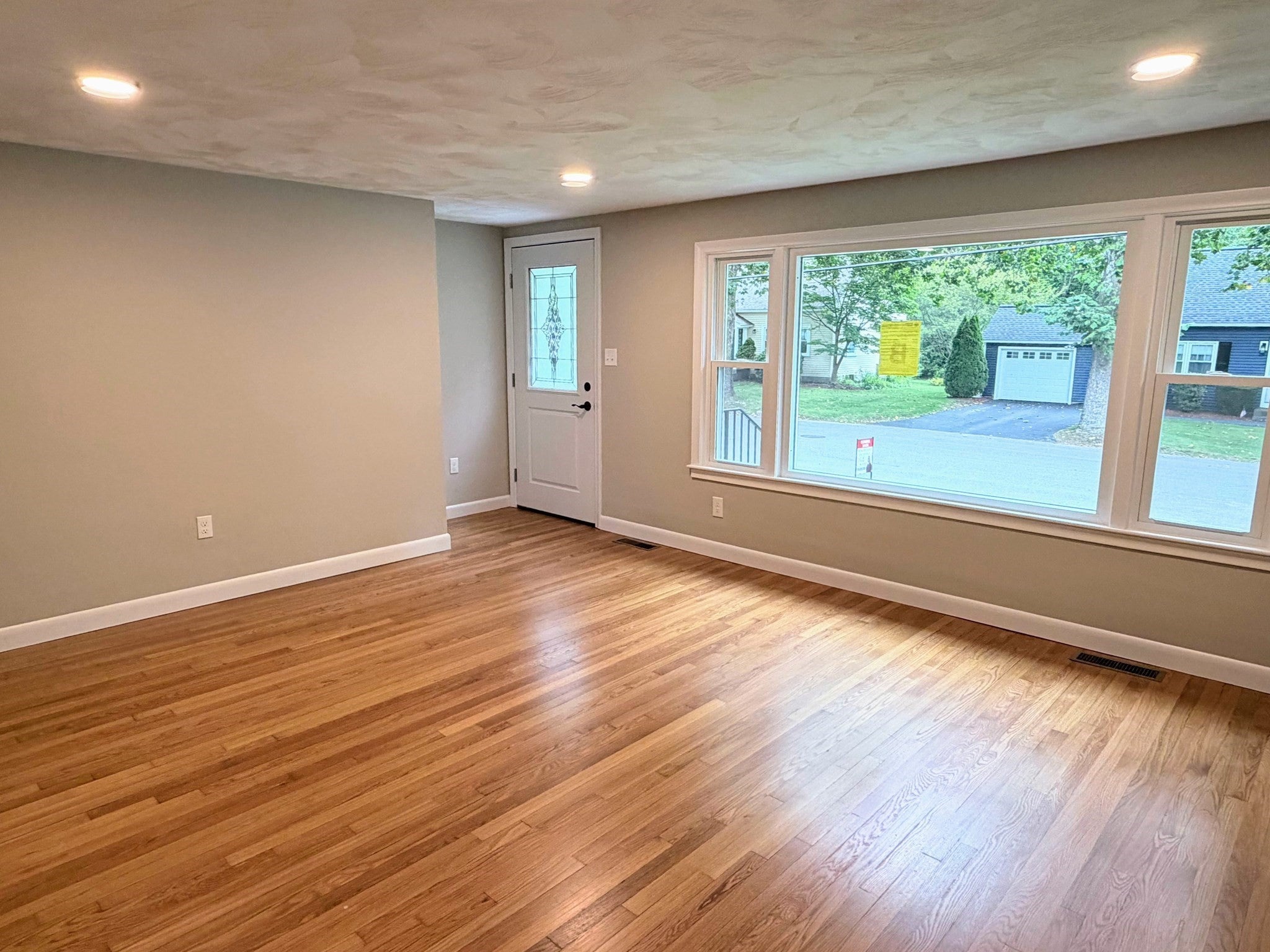 36 Stuart Ave, Leominster, MA Photo #12