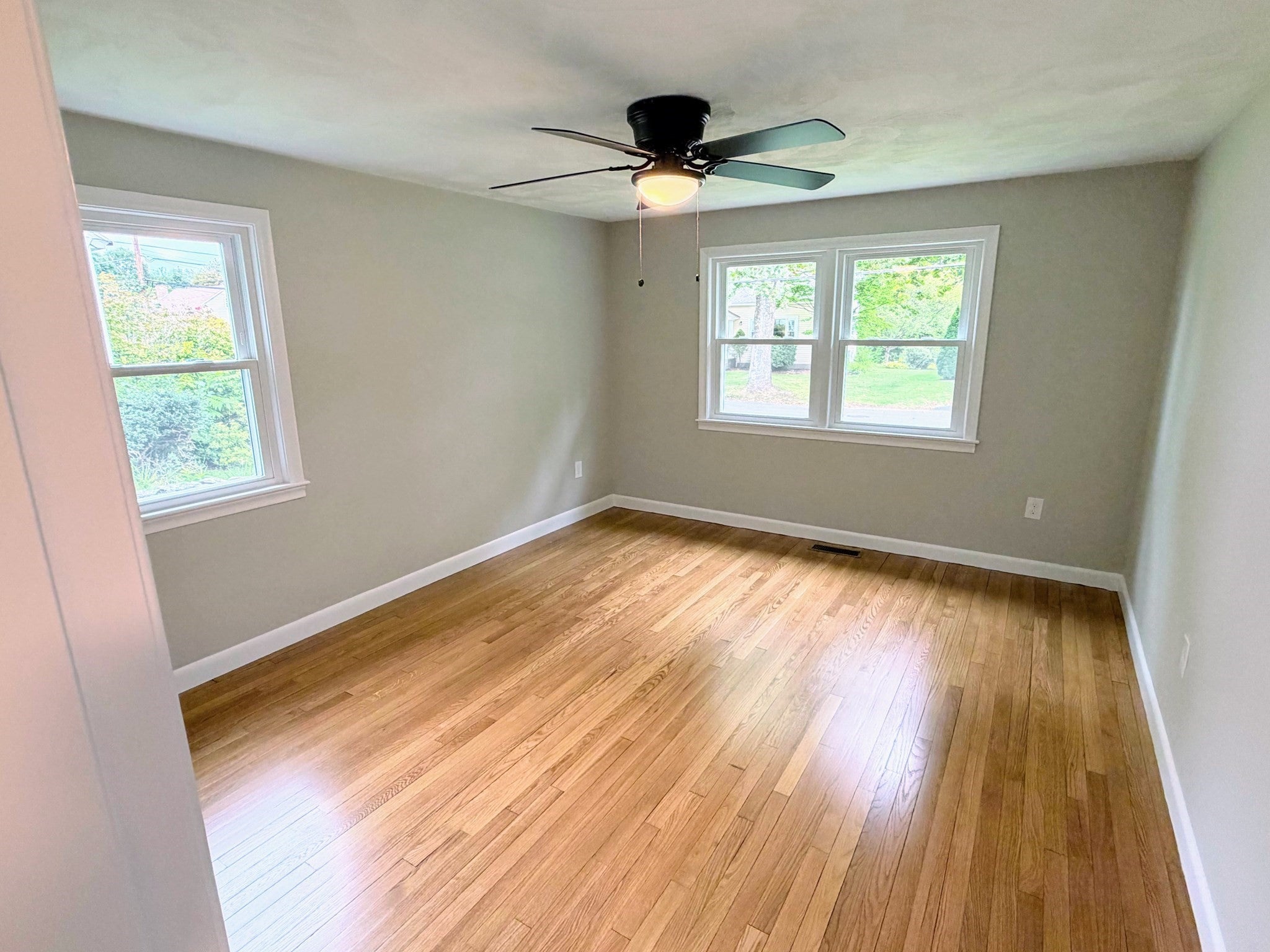 36 Stuart Ave, Leominster, MA Photo #22