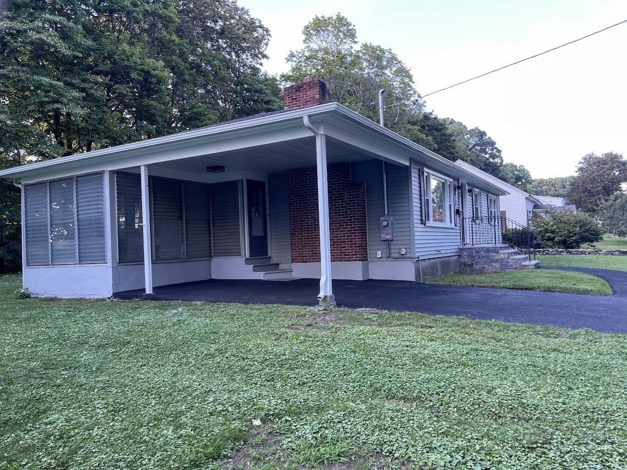 36 Stuart Ave