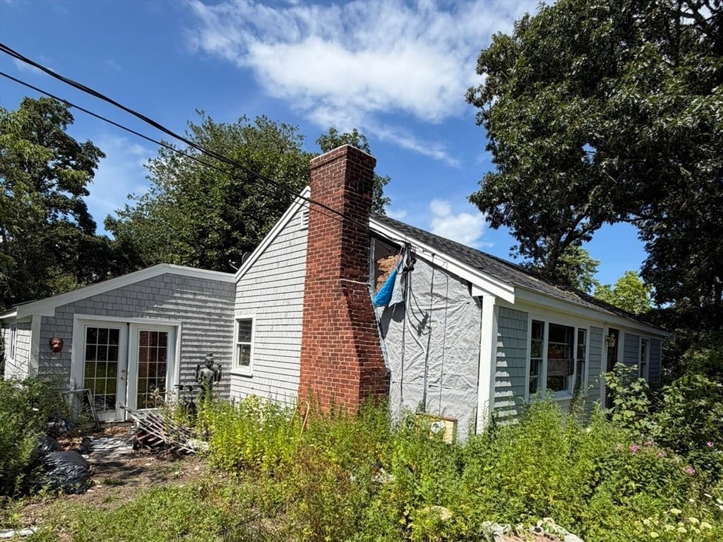 46 Depot Rd W