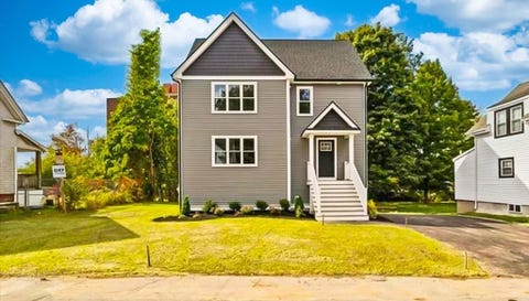 Photo of 16 Peckham Ave #1, Brockton, MA 02302 (MLS # 73532089)