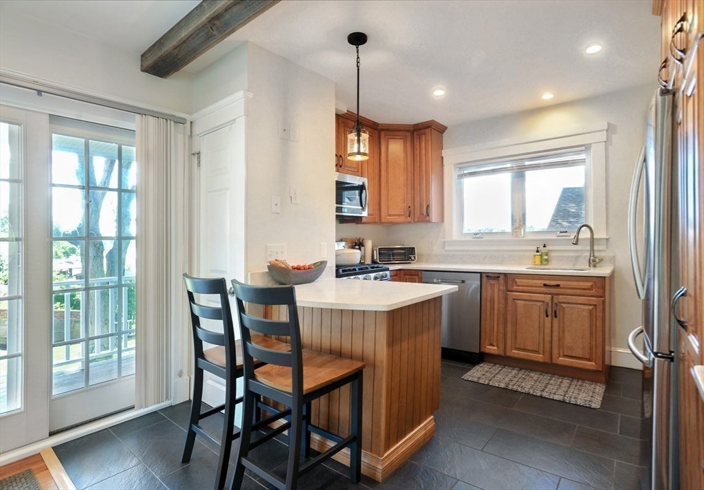 62 Rosemont Rd, Weymouth, MA Photo #6