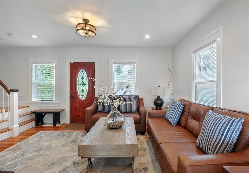 62 Rosemont Rd, Weymouth, MA Photo #4