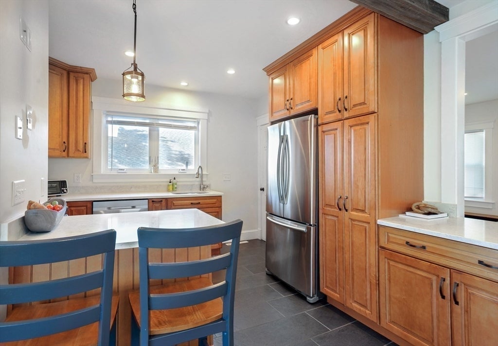 62 Rosemont Rd, Weymouth, MA Photo #7