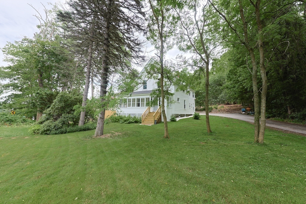 1250 Pleasant St
