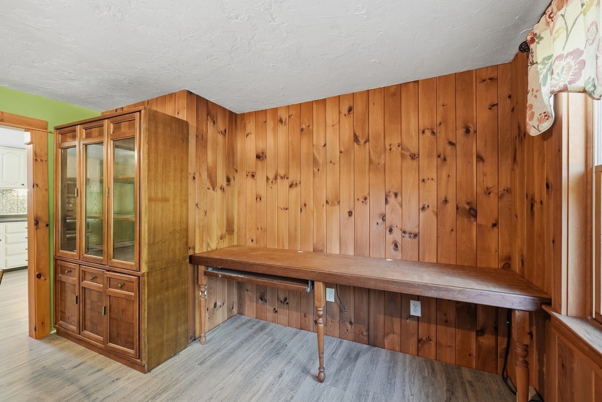 221 Pierce Rd, West Brookfield, MA Photo #12